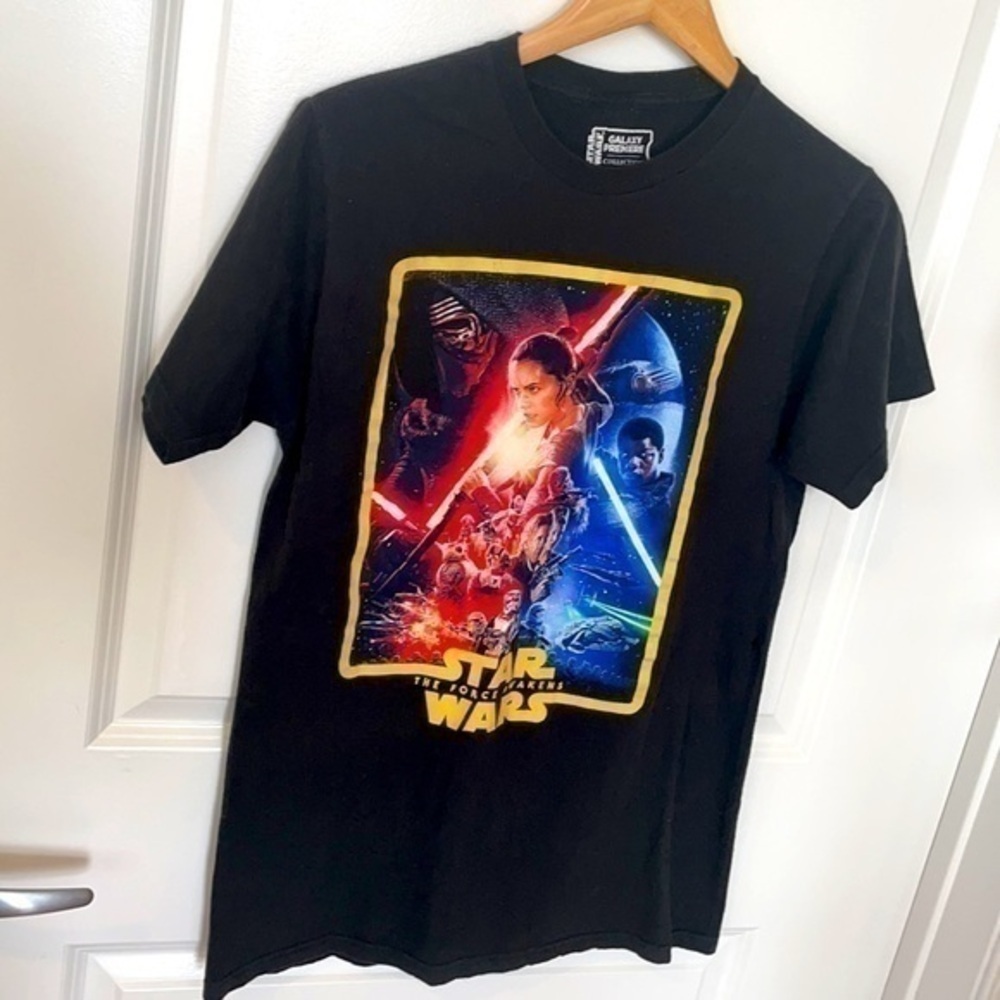 STAR WARS | THE FORCE AWAKENS MEN’S BLACK SHIRT SIZE MEDIUM
